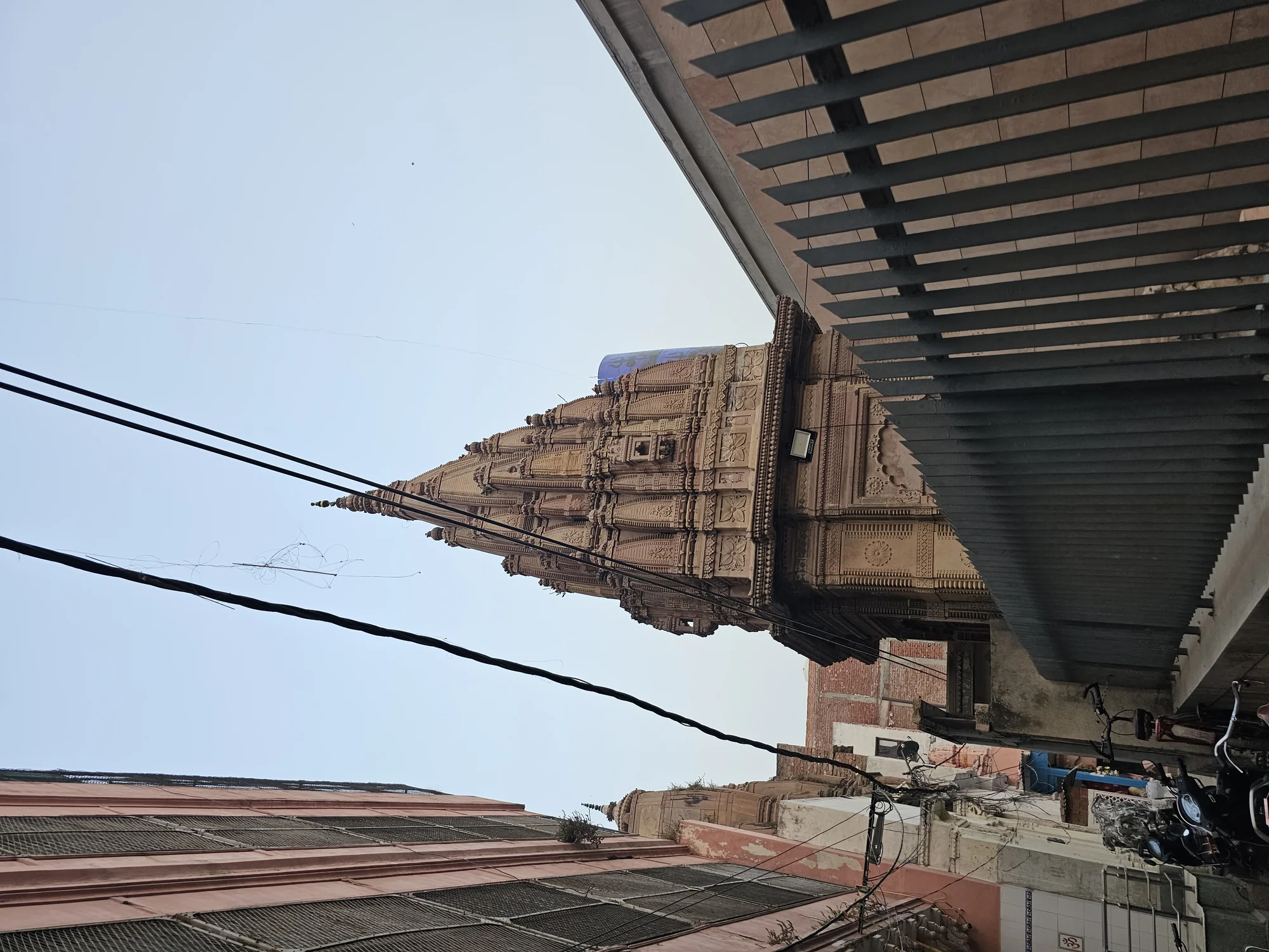 Main view of Shri Kashi Vishwanath Temple