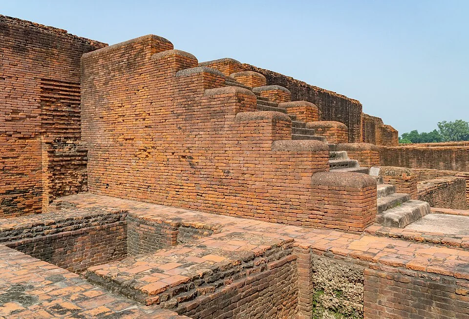 Ruins of Monastery 5 at Nalanda showing cell structure