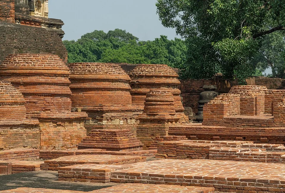 Votive stupas at Sariputta Stupa complex
